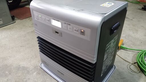 決まりました！④ファンヒーター 2015年製 中型機種 実働 DAINICHI ダイニチ FW-3715SDR 3.7kw 木造～10畳 内部清掃＆メンテナンス済み 山形発
