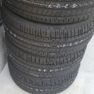 【値下げ】新品タイヤの画像