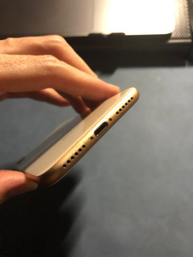 【価格交渉可能】iPhone8 64GB SIMフリー