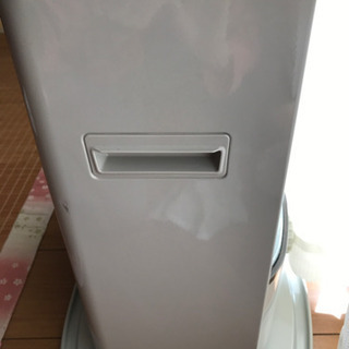 トヨトミ　灯油ストーブの画像
