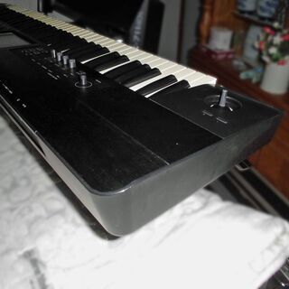 KORG　ワークステーションシンセサイザー　KROME　７３鍵盤　中古品　ソフトケース付の画像