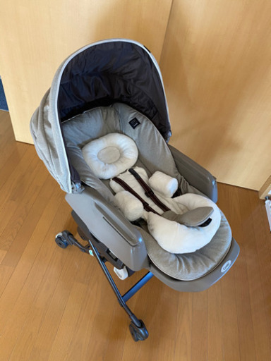 【値下げ】コンビ　ネムリラ　スウィングベッド　チェア　BEDi 手動