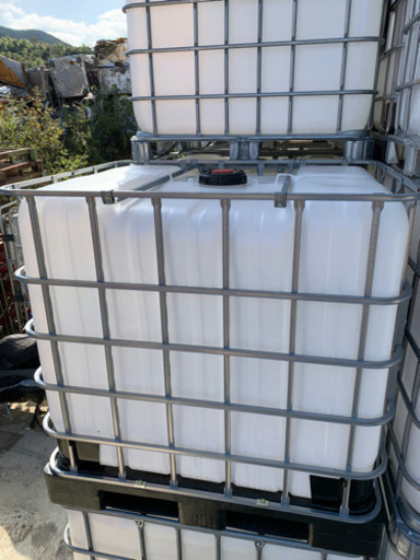 美品 水タンク 1000L 1個 大型 液体コンテナ 中古 洗浄済み 貯水タンク 農業 園芸 建築現場 液肥 ポリタンク プラスチックタンク 福岡