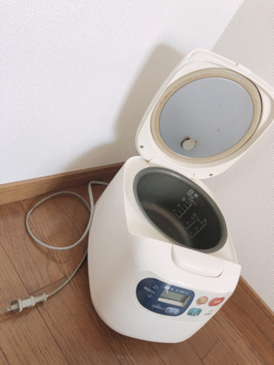 HITACHI 炊飯器