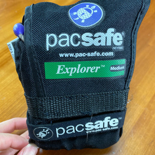 【値下げしました‼️】定価11,000 円 Pacsafe/パッ...