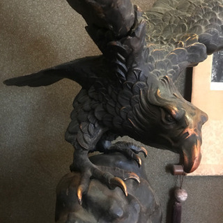 交渉中⭐︎鷲の置物の画像