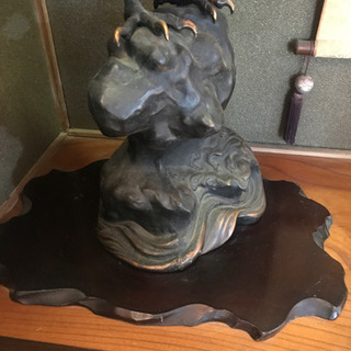 交渉中⭐︎鷲の置物の画像