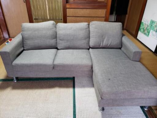 大きな３人掛けソファー/中古品