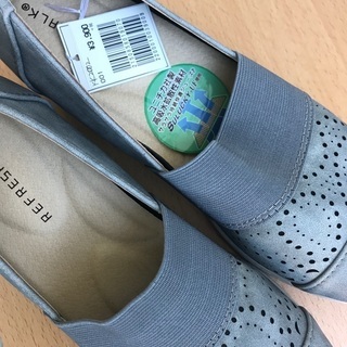 新品　フラットシューズの画像