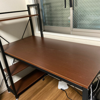 （取引終了しました）パソコンデスクあげます