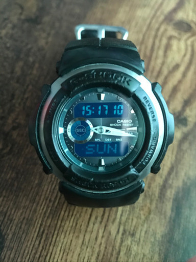 中古G-SHOCK G-300-3AJFデジタル　アナログ