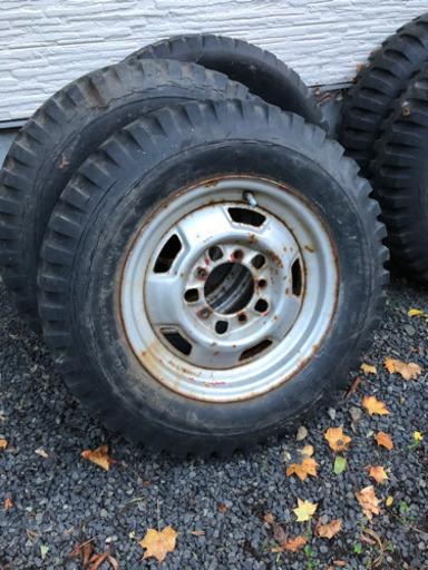 ジムニー　ゲタ山タイヤ　ラグタイヤ