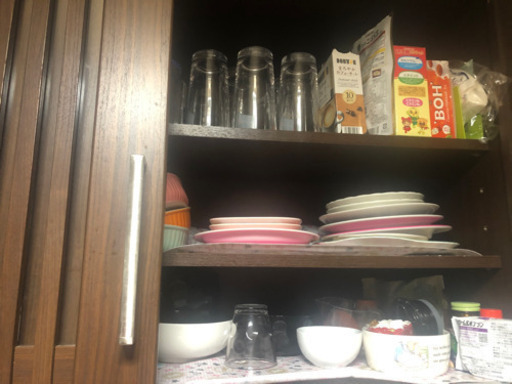 値下げします！食器棚です。