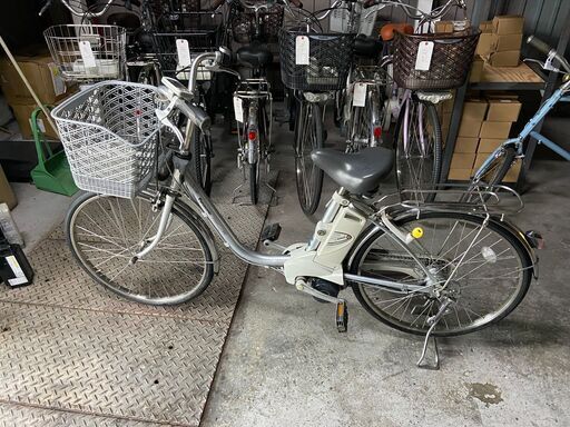 整備済新基準良品Panasonic 8AH 前後タイヤ新品後ライト新品 3速24インチ充電器 鍵付 VIVI DXEND43 電動アシスト自転車W15