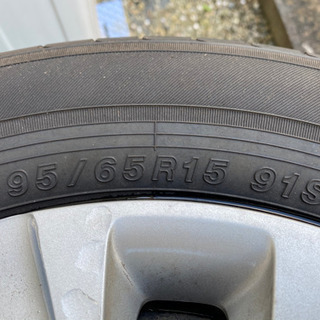 195/65r15 タイヤの画像