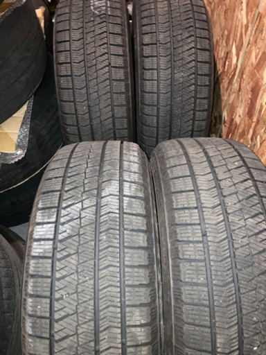 215/60R16 vrx2 4本セット　値段今月中まで据え置き