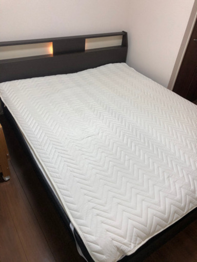 ニトリ クイーンベッド Nスリープマットレス付き