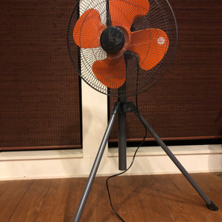 2019年製　大型扇風機　折りたたみ式 首振りの画像