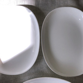 食器　プレートセット　4種類　計5枚　中古の画像