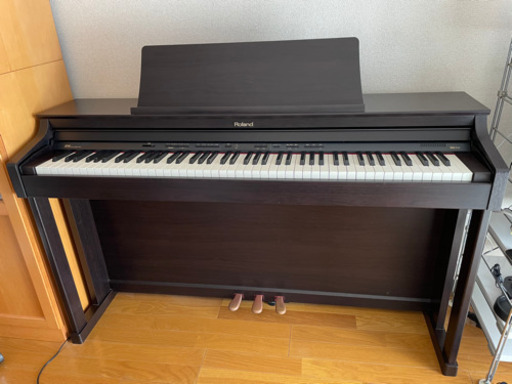 電子ピアノ　Roland HP305