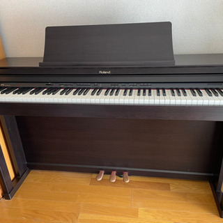 電子ピアノ　Roland HP305