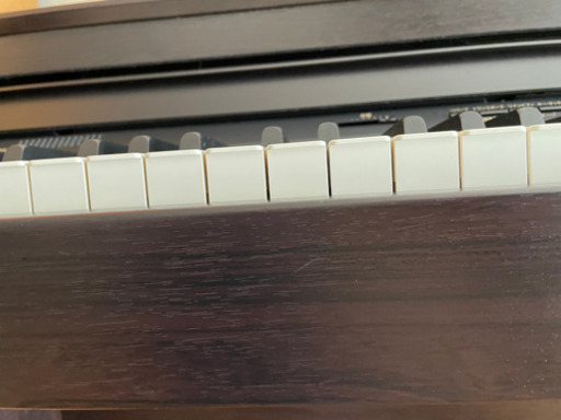 電子ピアノ　Roland HP305