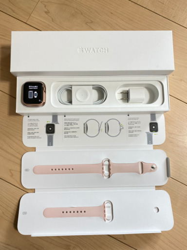Apple Watch SERIES 5 GPS + Cellularモデル 44mm