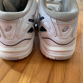 asicsのバッシュのセットの画像