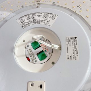 KOIZUMI LEDシーリングライト〜10畳用美品(B)の画像
