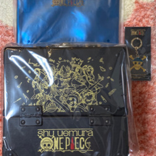 シュウウエムラワンピースメイクボックスポーチチャーム