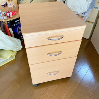 木目サイドキャビネットの画像