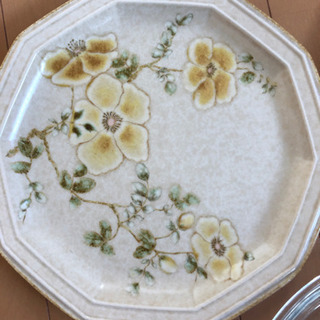 25-28cmの大皿の画像