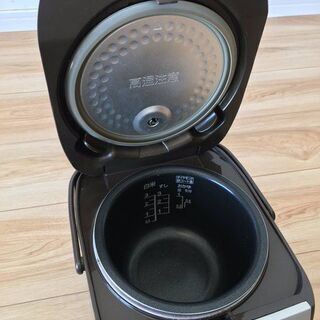 東芝炊飯器（３合炊き）の画像