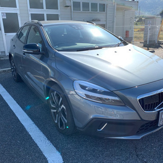 美品　ボルボ　V40クロスカントリー　D4モメンタム　平成30年式の画像