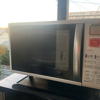 冷蔵庫、電子レンジの画像