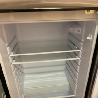 冷蔵庫、電子レンジの画像