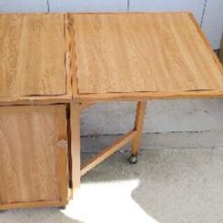 折り畳み式ダイニングテーブル(キャスター付)