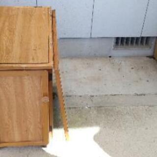 折り畳み式ダイニングテーブル(キャスター付)の画像