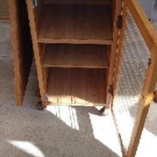 折り畳み式ダイニングテーブル(キャスター付)の画像