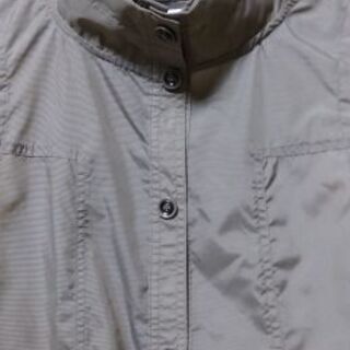 最後値下げしました!　艶のあるゴールドベージュのベスト🏌️💖の画像