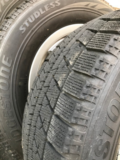 215／65r15 スタッドレス　グランドハイエース　6穴