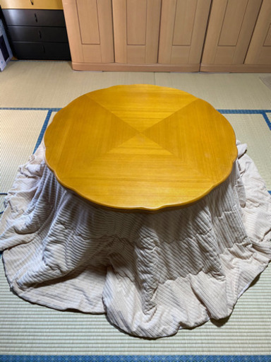 家具調コタツ　コタツ　円形　一式　（コタツ布団付き）