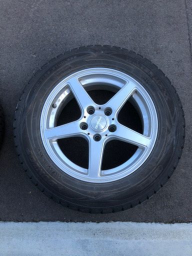 ホイール付きスタッドレス4本セット　ベルファイア等