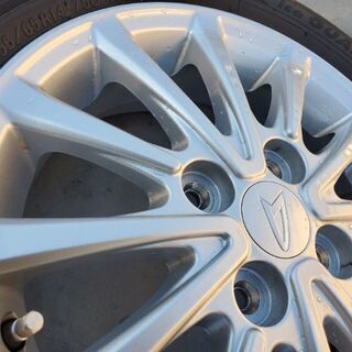 14インチアルミホイール付きスタットレス