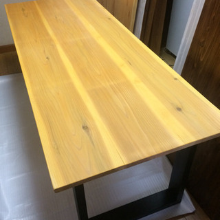 大特価 180cm 無垢材で作ったダイニングテーブル 近場配送無料☆の画像