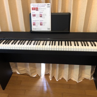 取引者確定済み、KORG 電子ピアノ 88鍵　専用スタンド付き