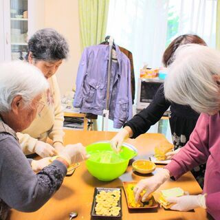 無資格・未経験大歓迎！デイサービス介護スタッフ募集！昼食付き！資格取得支援制度あり！　の画像