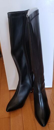 未使用　黒いロングブーツ　Mサイズ