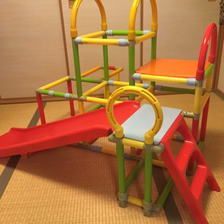 [お話中]ジャングルジム付　滑り台
