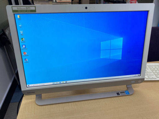 ディスプレイPC　東芝　CDあり　office付き　カメラ付き